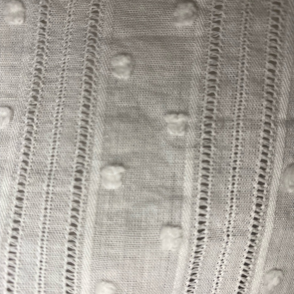 NWOT Denim & Co white button front big shirt with flicked dot. - Picture 7 of 10